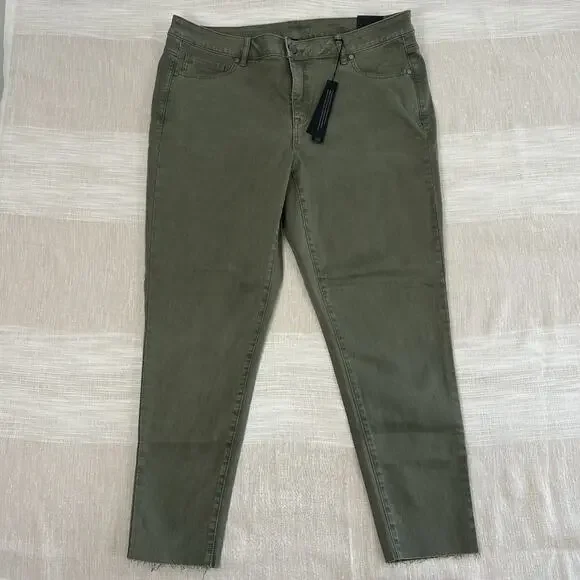 NWT Lane Bryant Womens 18 Mid Rise Super Stretch Ankle Jeans Green NEW - Picture 1 of 9